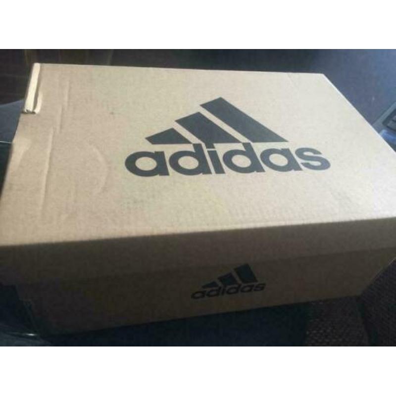 Adidas kids schoenen mt 32