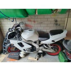 Honda Fireblade sc28 uit 1992