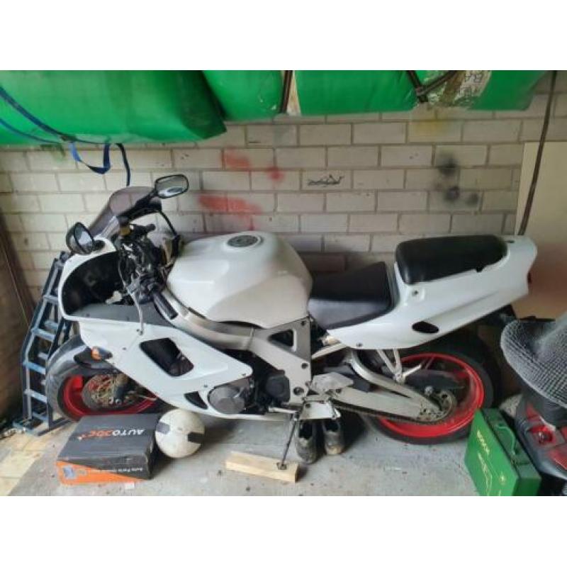 Honda Fireblade sc28 uit 1992