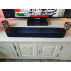 Sonos Beam soundbar zwart in nieuwstaat met de factuur.