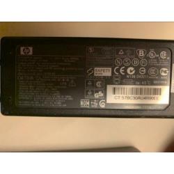 Accu opladers 4 stuks HP en Compaq