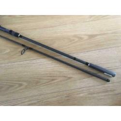 NIEUW karperhengel DAIWA EMBLEM 2,75lb