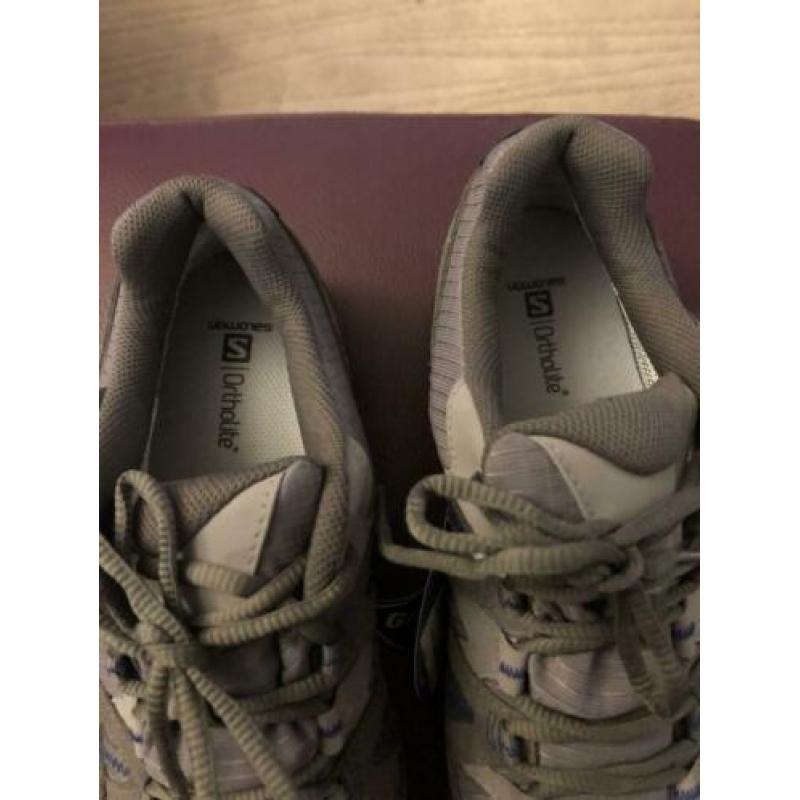 Nieuwe Salomon wandel/bergschoenen maat 42.2/3. Met Goretex
