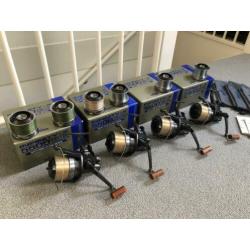 4 x Daiwa Infinity X BR-5500 + res spoelen ZEER NETTE STAAT!