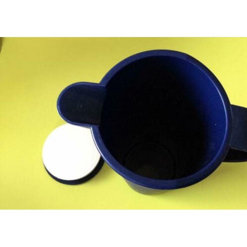 Tupperware Blauwe Schenkkan.
