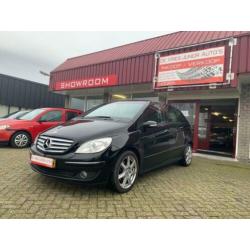 Mercedes-Benz B-klasse 180 CDI apk november boekjes netjes i