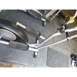 Cross trainer