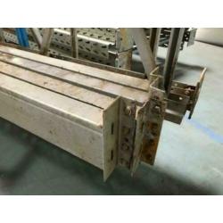 1 vak Stelling magazijnstelling 270x110x300cm (LxDxH)