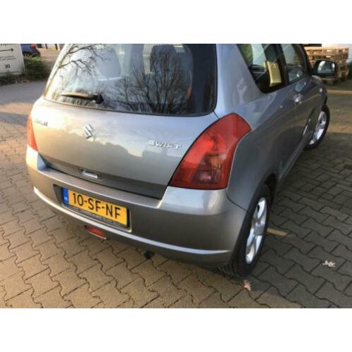 Suzuki Swift 1.3 3D 2005 Grijs