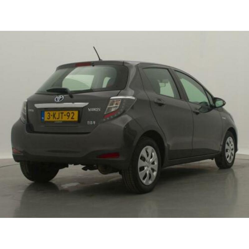 Toyota Yaris 1.5 Full Hybrid Aspiration (bj 2013, automaat)