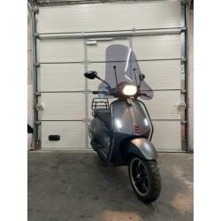 Vespa sprint 2017 Full option! “Louis Vuitton” VERKOCHT!!!