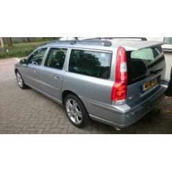 Heerlijke cruiser! VOLVO V70 2.4 D5 185 pk bwjr 2007 euro 4