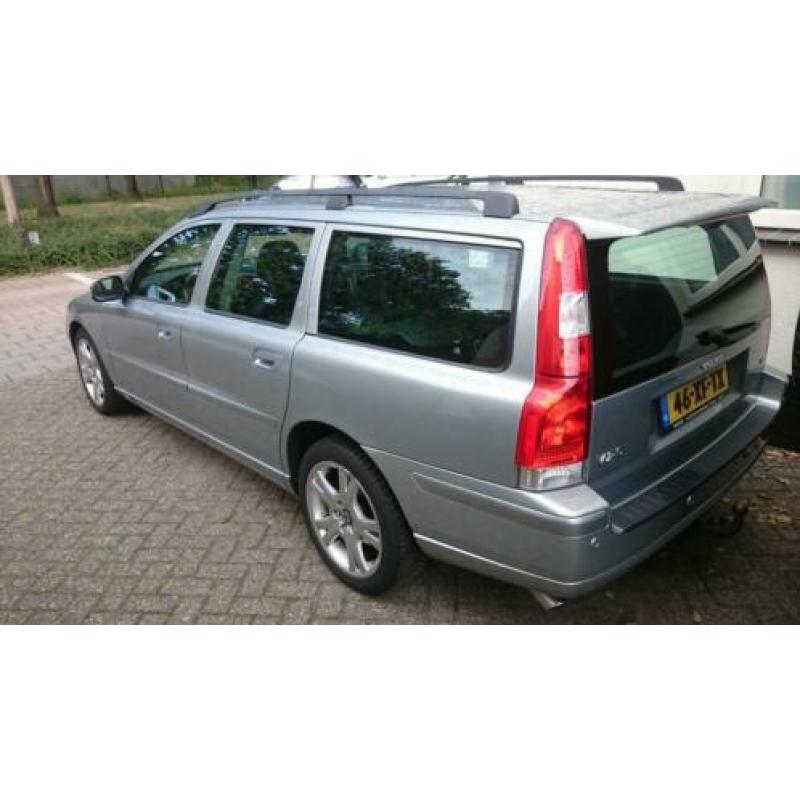 Heerlijke cruiser! VOLVO V70 2.4 D5 185 pk bwjr 2007 euro 4