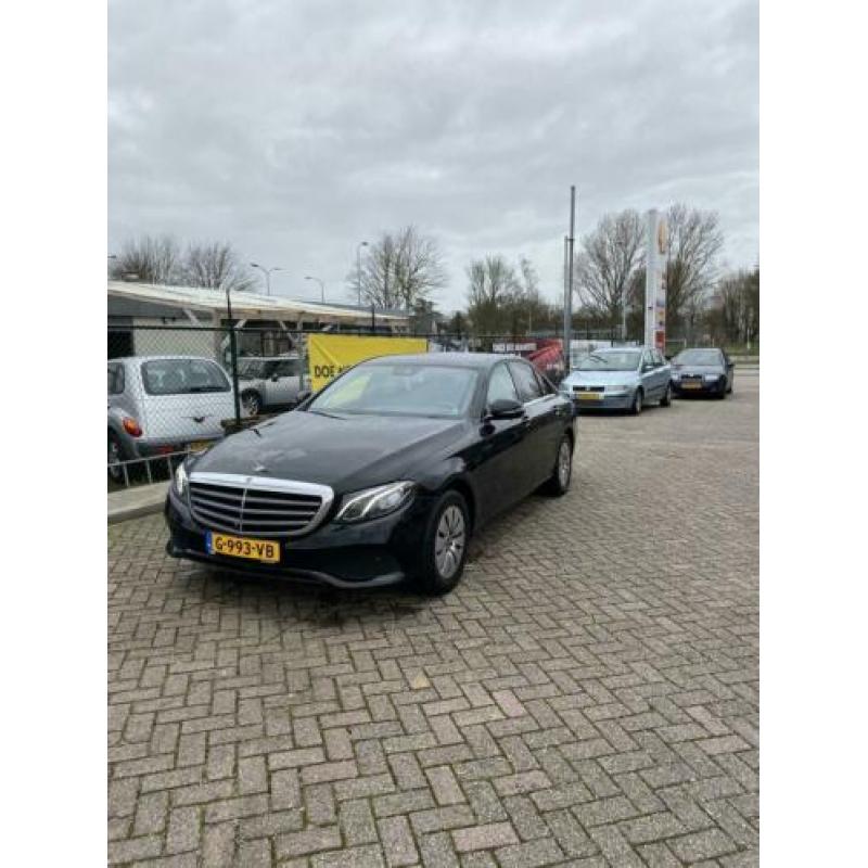 Mercedes E-Klasse 2.0 E220 D Sedan AUT 2018 Zwart