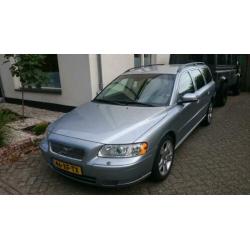 Heerlijke cruiser! VOLVO V70 2.4 D5 185 pk bwjr 2007 euro 4