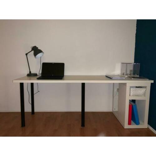 Wit Ikea bureau met open kastje. 60x200x74