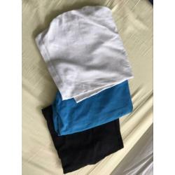 Heleboel positiekleding: legging, broek, buikbanden, bh’s..