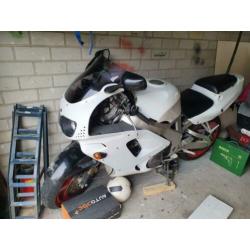 Honda Fireblade sc28 uit 1992
