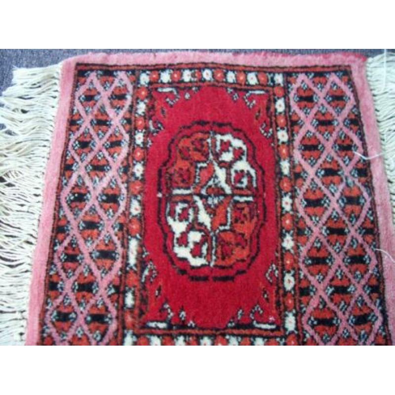 Traditioneel handgeknoopt pakistaans kleed/tapijt LxB 39x29