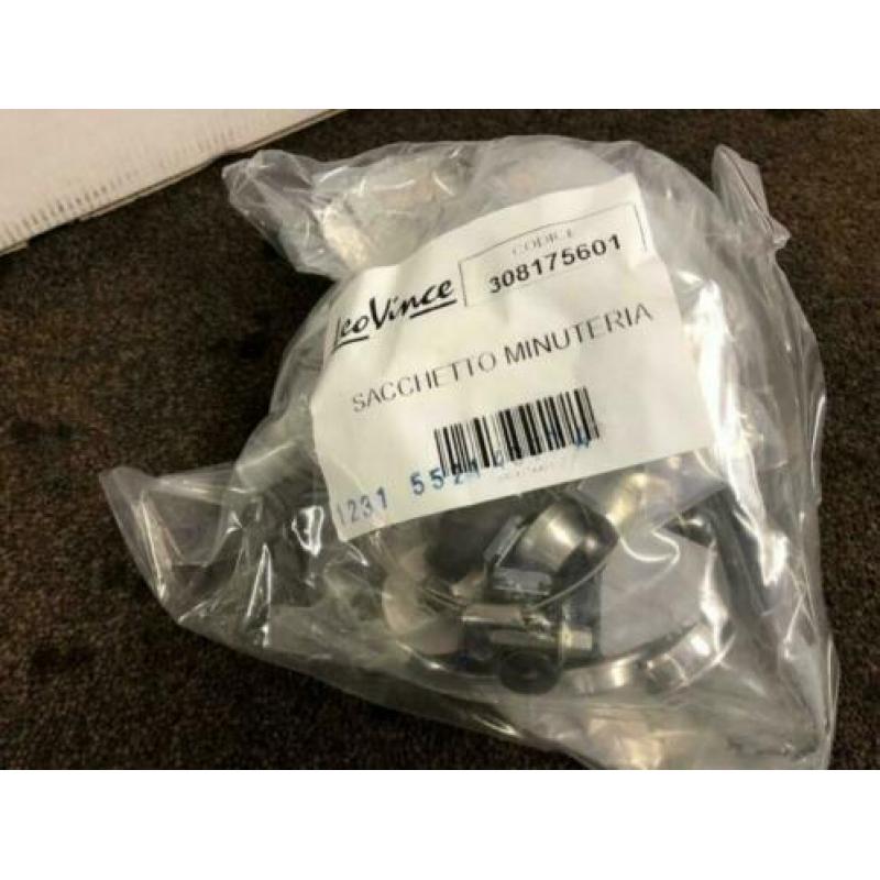 LeoVince carbon uitlaten dempers Yamaha YZF-R1 R1 2009-2014