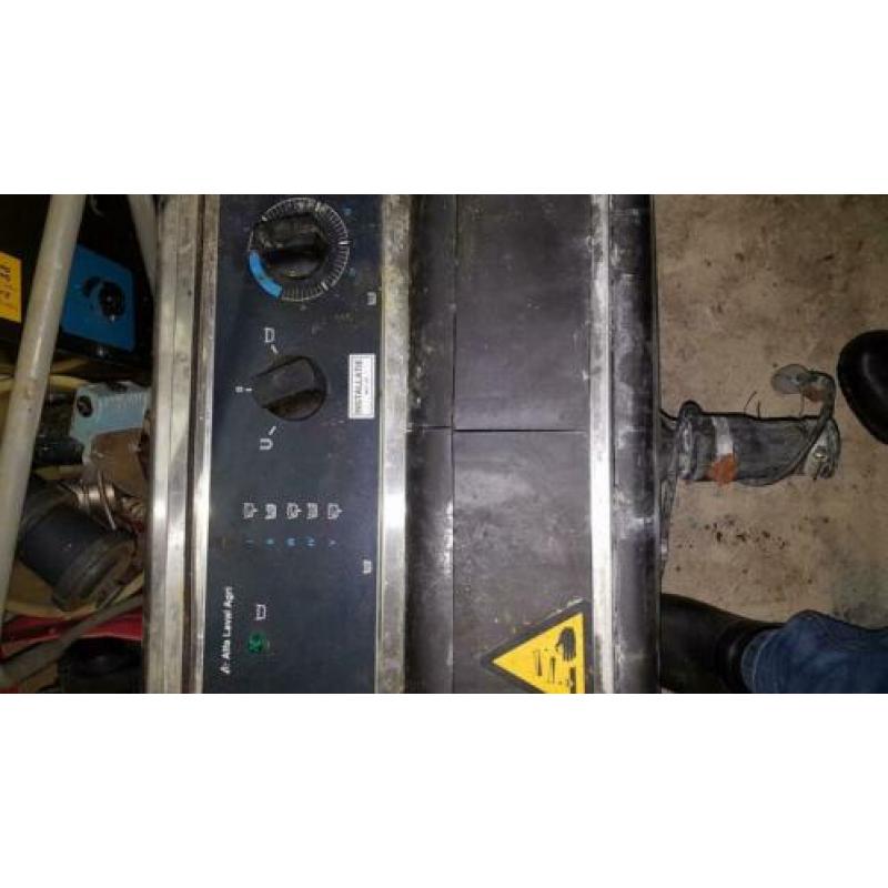 Delaval Reinigings automaat en RVS inklapbare spoeljetters