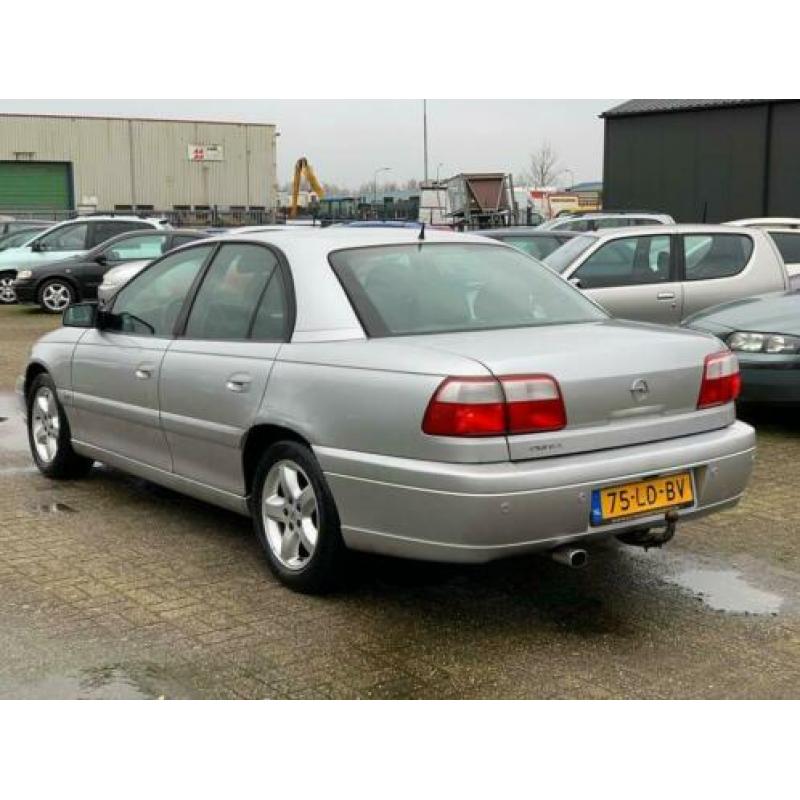 Opel Omega 2.2i-16V Onyx Edition AUTOMAAT Peter Mulder JR Em