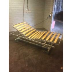 Verzorgingsbed lift 90/200