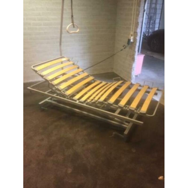 Verzorgingsbed lift 90/200