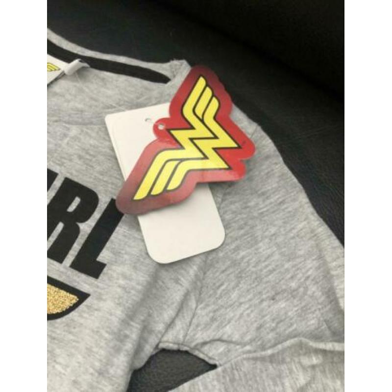 Nieuw Wonder Woman maat 92 trui