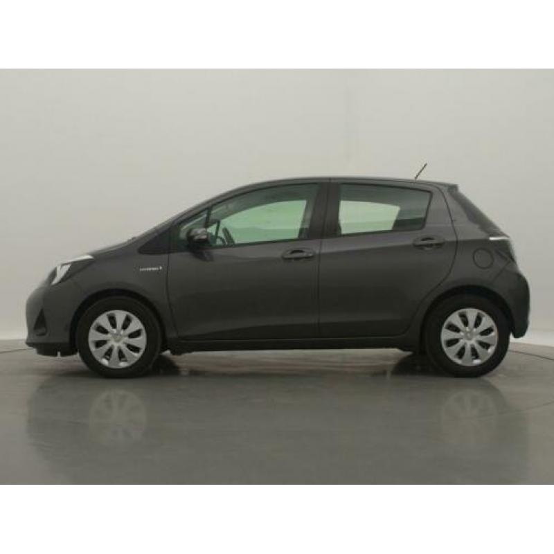 Toyota Yaris 1.5 Full Hybrid Aspiration (bj 2013, automaat)