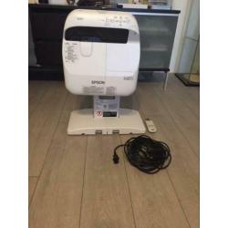 Epson Beamer EB 570 Pro HDMI