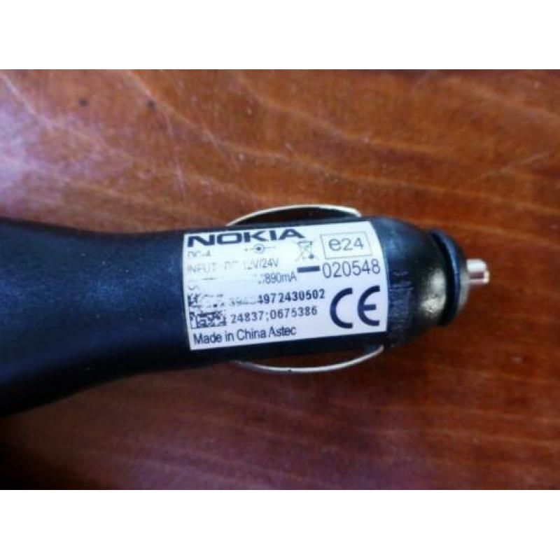 Nokia Autolader DC-4 12V / 24V