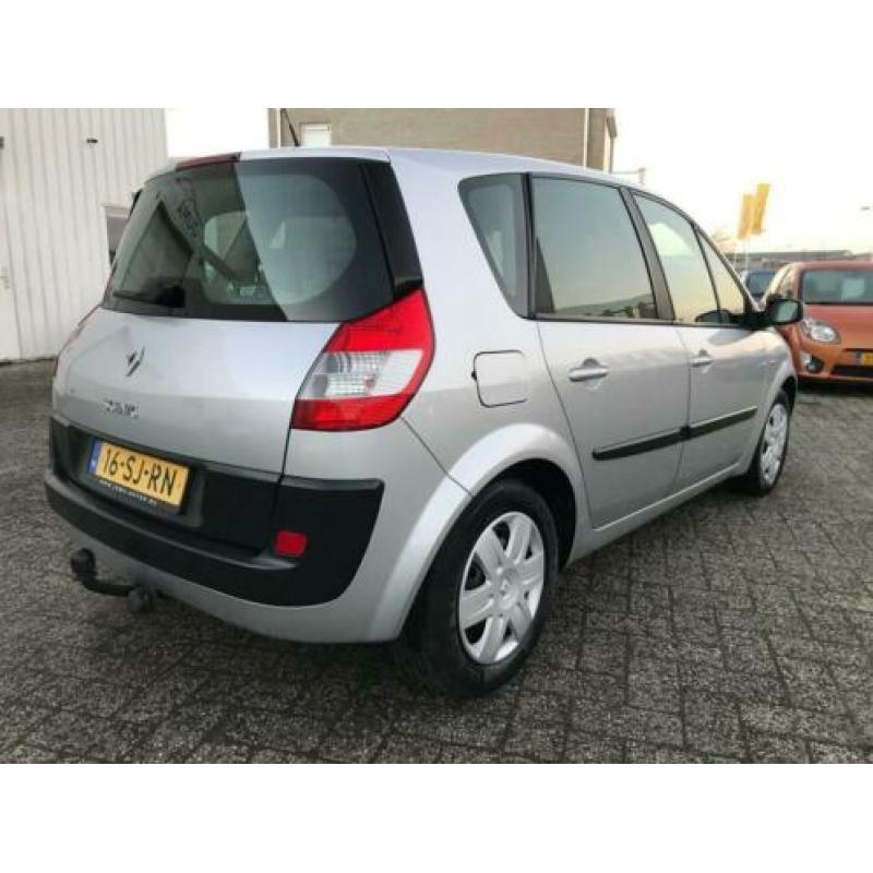 Renault Scénic 2.0-16V Dynamique Comfort / APK 2021