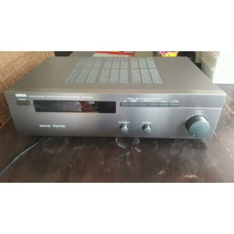 Yamaha Natural Sound Prosessor DSP-E390