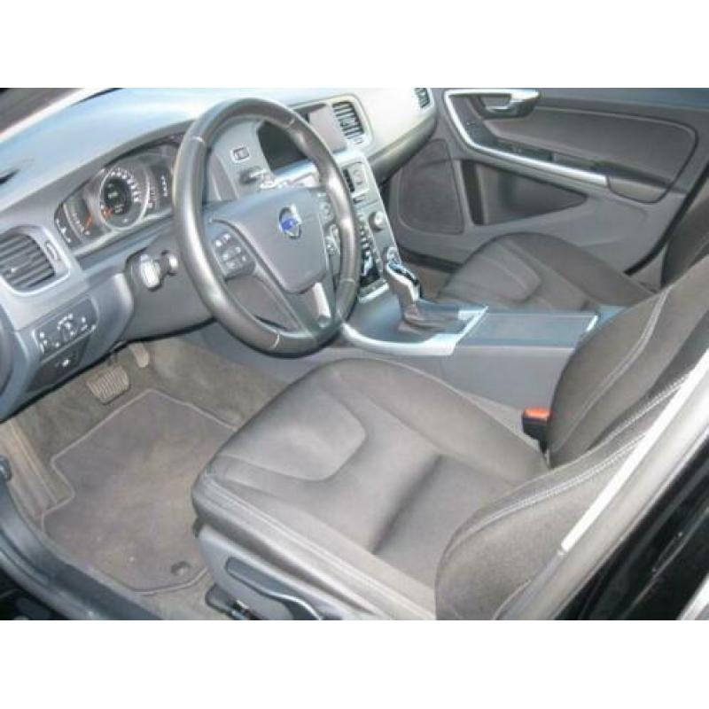 VOLVO V60 D4 190pk Geartronic Nordic+