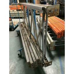 1 vak Stelling magazijnstelling 270x110x300cm (LxDxH)