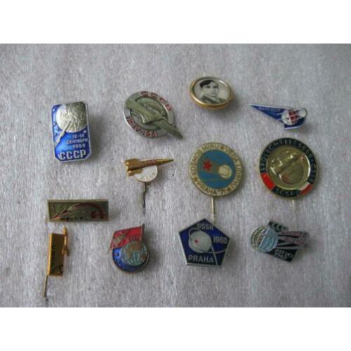 12 oude ruimtevaart - Astronauten speldjes - broches