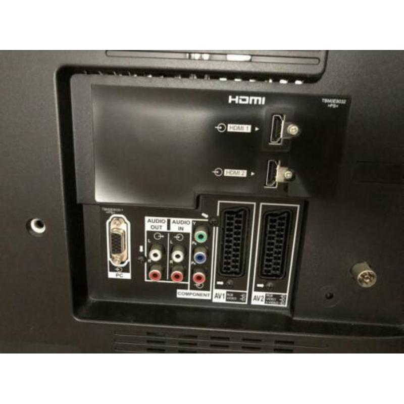 Panasonic 32”