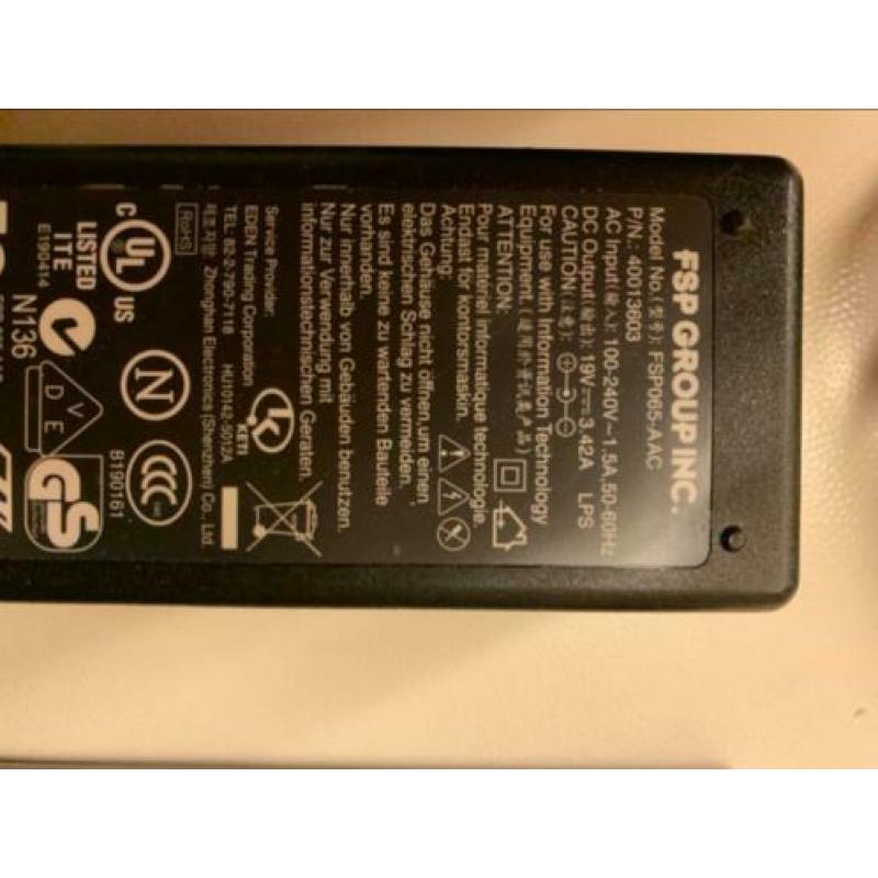 Accu opladers 4 stuks HP en Compaq