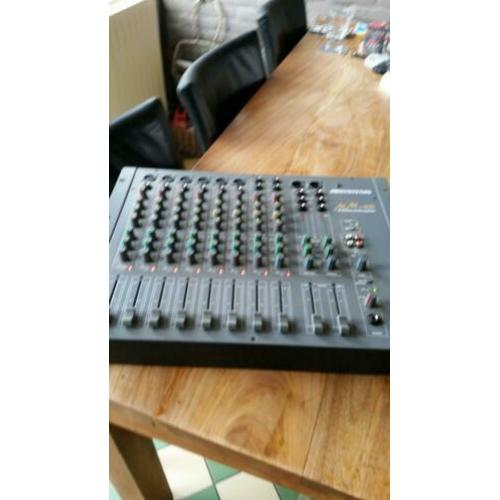 Twee mengpanelen jb systems mm-10