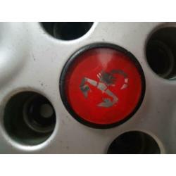 ABARTH velgen met PIRELLI banden 175/50 R14