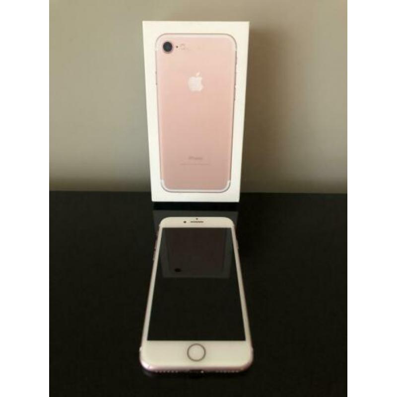 Iphone 7 rosé gold 32 GB met hoesjes
