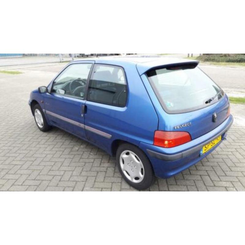 Peugeot 106 1.1 Accent 1998 Blauw