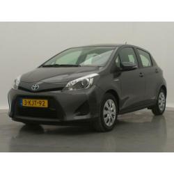 Toyota Yaris 1.5 Full Hybrid Aspiration (bj 2013, automaat)