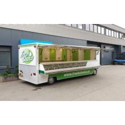 Verkoopwagen voor olijven, kaas, kip, broodjes enz.