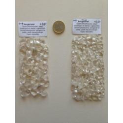 25 en 50 gram edelstenen o.a. Barnsteen en Bergkristal