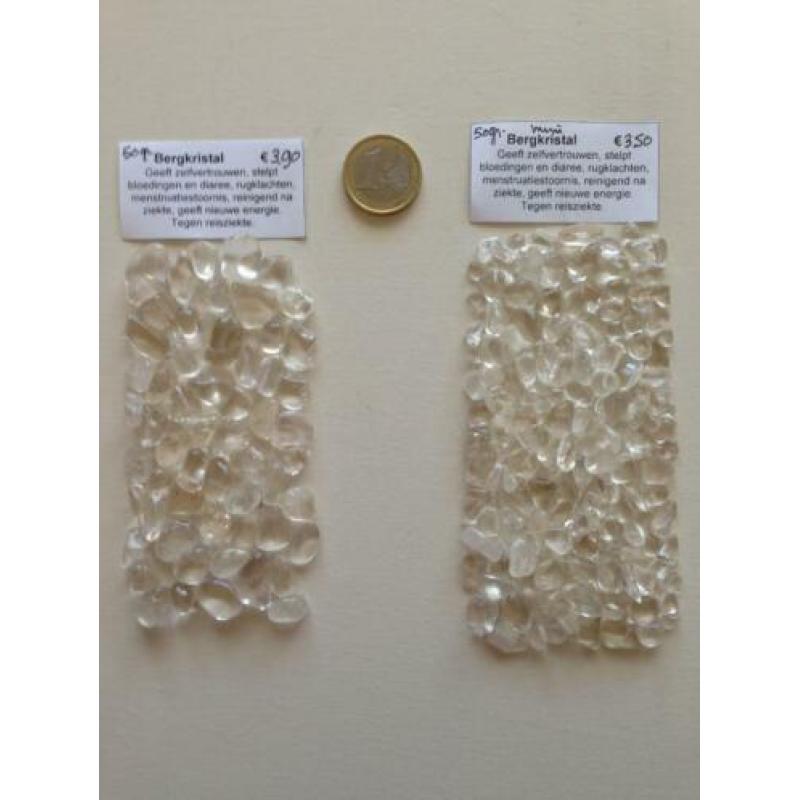 25 en 50 gram edelstenen o.a. Barnsteen en Bergkristal