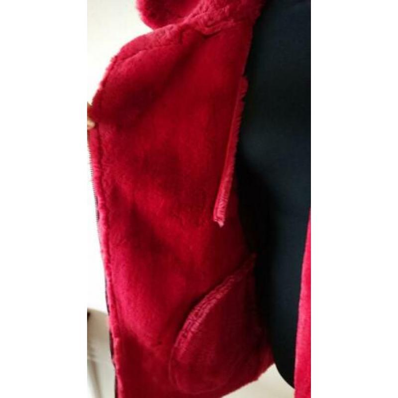 Rode leer look gevoerde winterjas van Berskha mt S