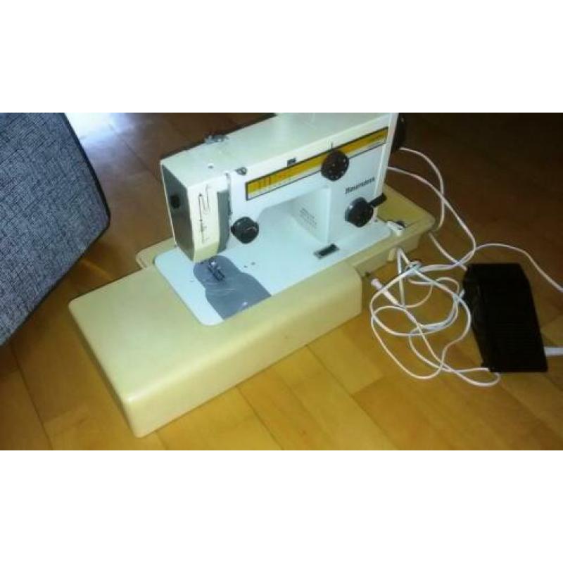 Naumann elektrische naaimachine