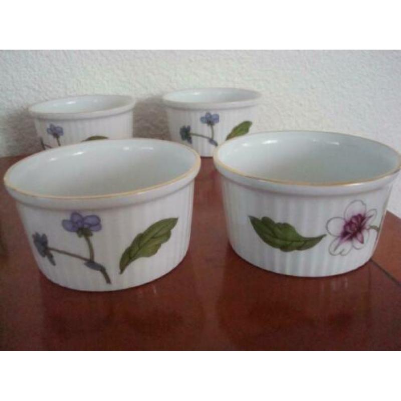 Royal Worcester Egg Coddlers en bakjes